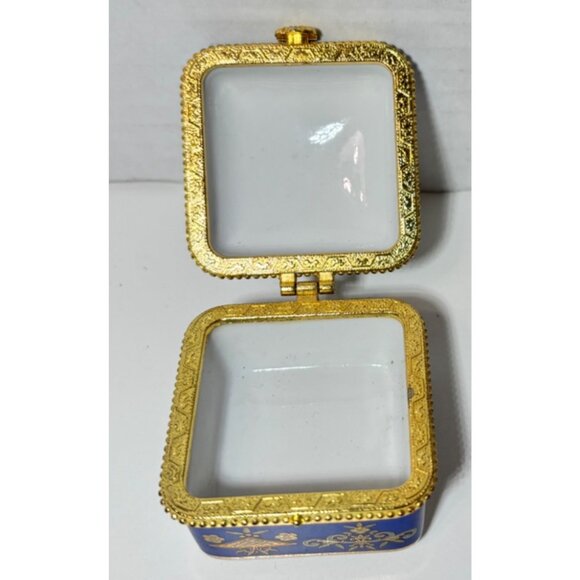 Vintage Blue Gold Porcelain Trinket Box Floral Decorative Small Jewelry Holder - Picture 4 of 6